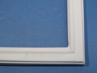 УПЛОТНИТЕЛЬ ДВЕРИ